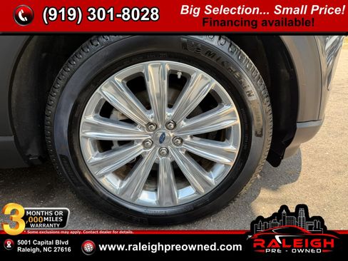 Used 2020 Ford Explorer Limited w/ Class III Trailer Tow Package AWD/4WD image 43