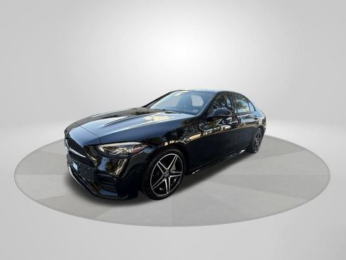 Used 2025 Mercedes-Benz C 300 4MATIC Sedan image 3