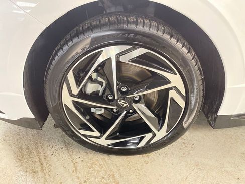 Certified 2024 Hyundai Sonata SEL w/ Convenience Package image 26