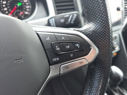 Used 2021 Volkswagen Atlas Cross Sport SE w/ Panoramic Sunroof Package image 15