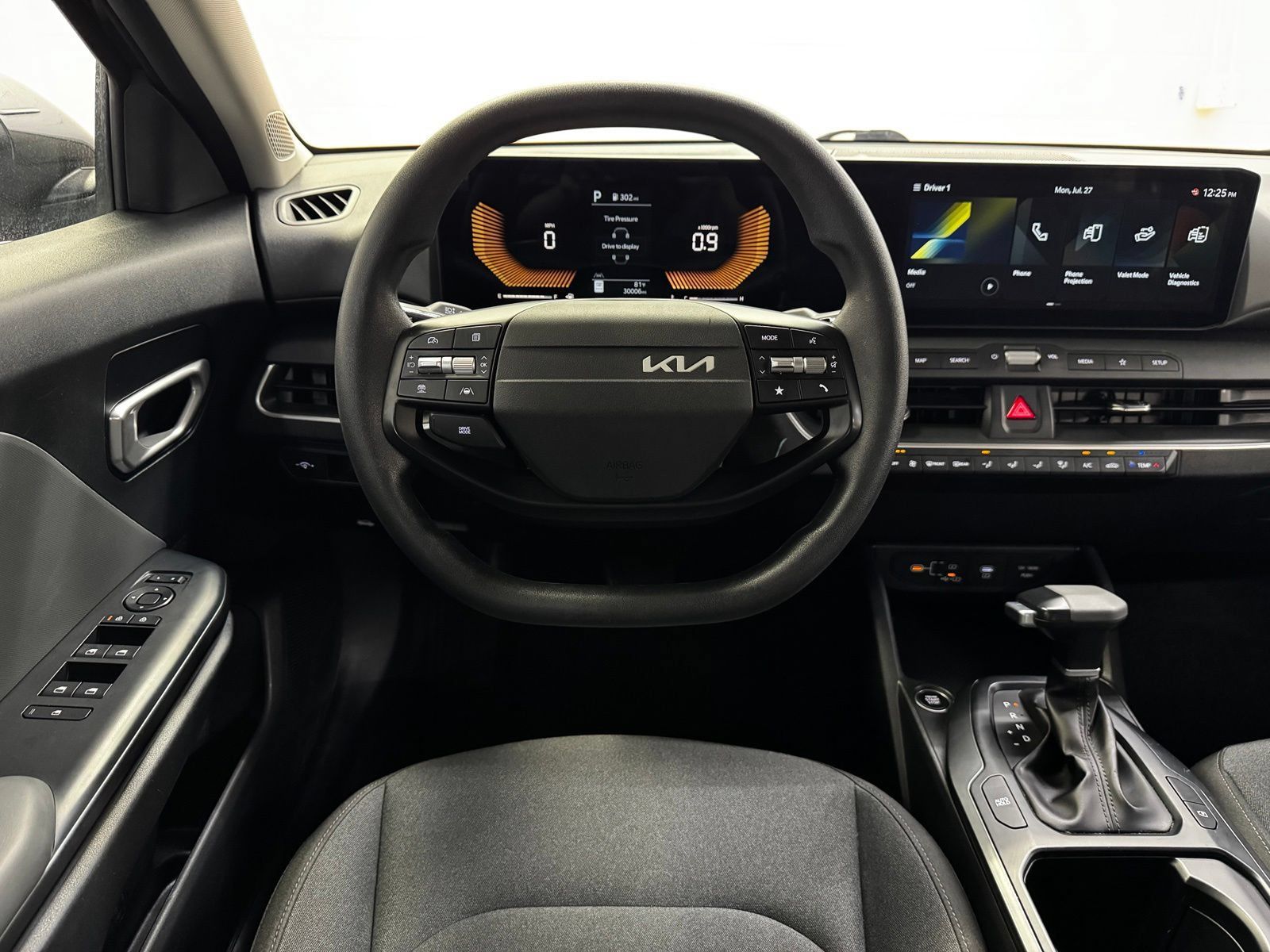 Used 2025 Kia K4 FWD image 13