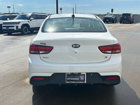 Used 2019 Kia Rio S FWD image 11