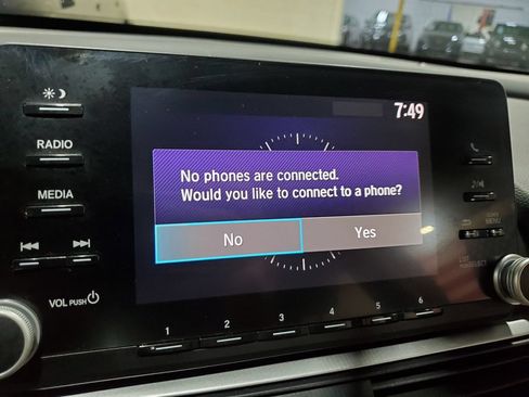 Used 2018 Honda Accord LX image 28