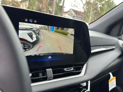 New 2026 Chevrolet Equinox LT w/ Convenience Package II image 22