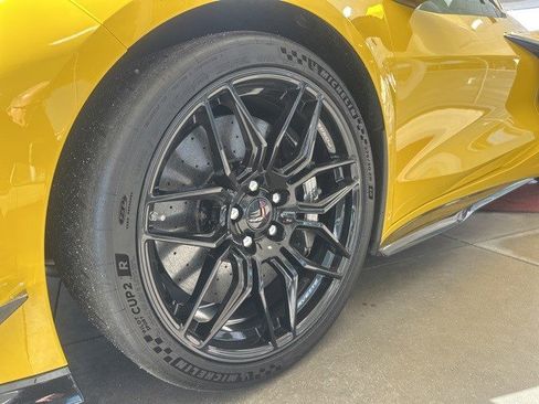 Used 2025 Chevrolet Corvette Z06 w/ Z07 Performance Package image 12