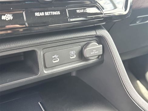 Used 2026 Honda Pilot Elite image 26