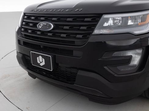 Used 2016 Ford Explorer Sport w/ Equipment Group 401A AWD/4WD image 16