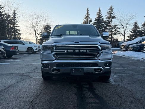 Used 2019 RAM 1500 Laramie AWD/4WD image 2
