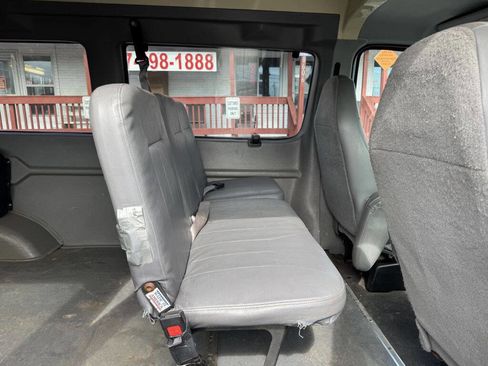 Used 2007 Ford E-250 and Econoline 250 Extended RWD image 10