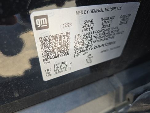 Used 2024 Chevrolet Suburban Premier AWD/4WD image 31