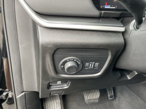Used 2021 Jeep Grand Cherokee L Laredo w/ Luxury Tech Group I image 10
