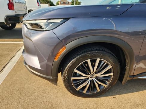 Used 2023 INFINITI QX60 Sensory w/ Cargo Package AWD/4WD image 7