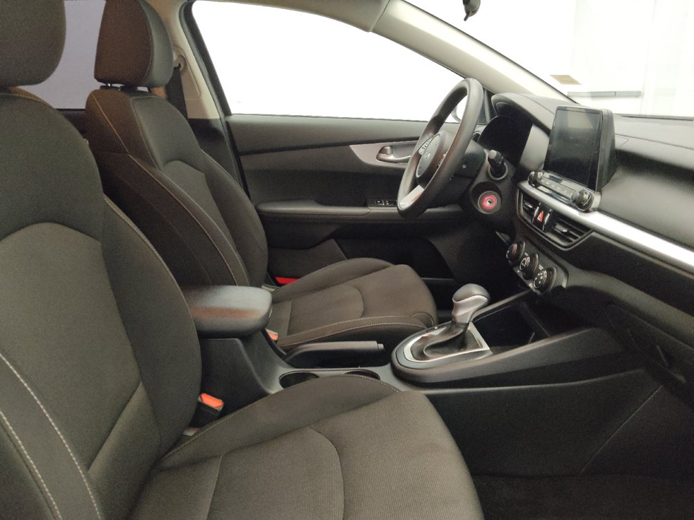 Used 2022 Kia Forte LXS FWD image 21