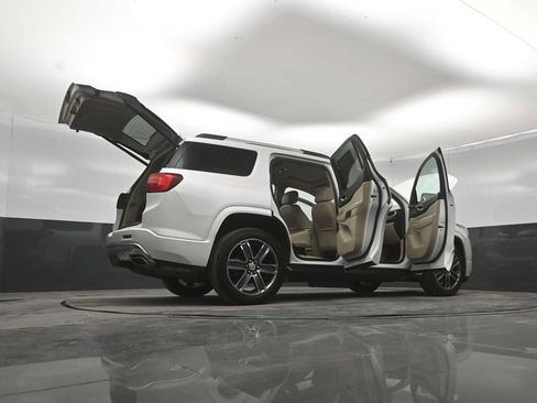 Used 2019 GMC Acadia Denali w/ Technology Package AWD/4WD image 36