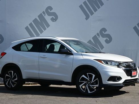 Used 2019 Honda HR-V Sport image 3