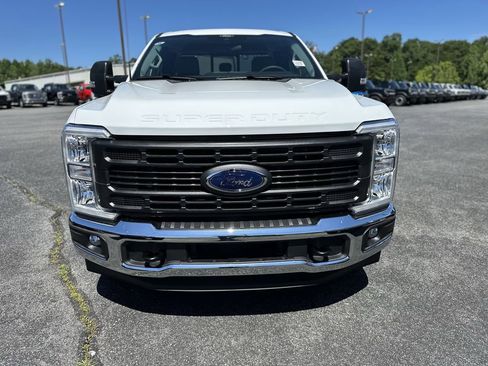 New 2025 Ford F350 XL w/ XL Chrome Package RWD image 2