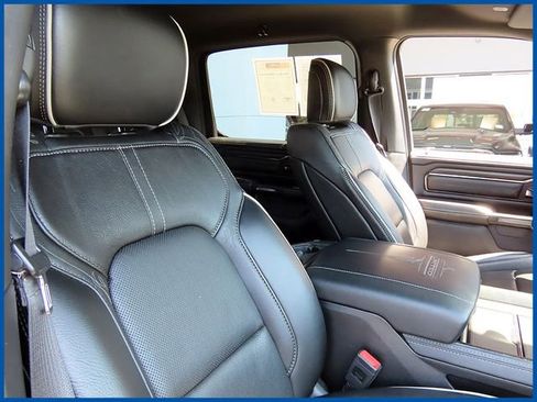 Certified 2022 RAM 1500 Limited w/ Body Color Bumper Group AWD/4WD image 10