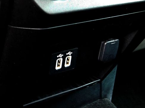 Used 2019 Ford F150 XLT w/ Equipment Group 301A Mid RWD image 17