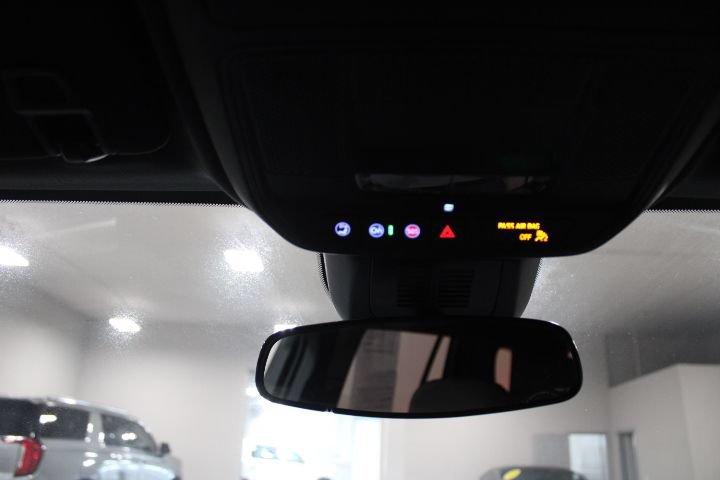 Used 2025 GMC Terrain Elevation AWD/4WD image 40