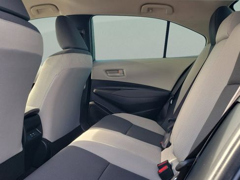Used 2025 Toyota Corolla LE w/ Convenience Package image 10