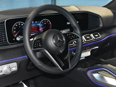 New 2026 Mercedes-Benz GLE 450 4MATIC image 2