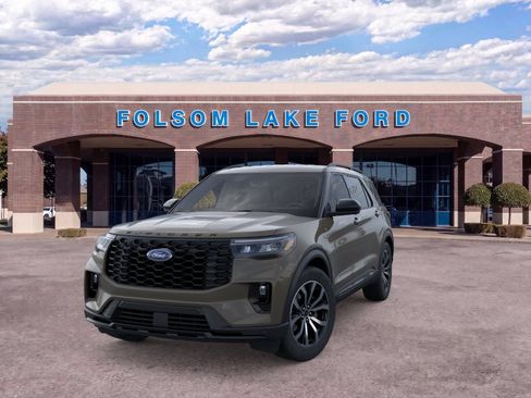 New 2026 Ford Explorer ST-Line RWD image 2