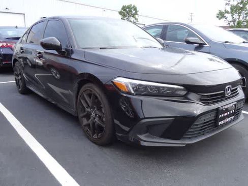 Used 2024 Honda Civic Sport image 3
