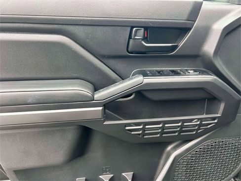 Certified 2025 Toyota Tacoma SR5 w/ SR5 Upgrade Package image 23