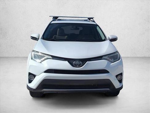 Used 2018 Toyota RAV4 XLE FWD image 2