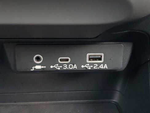 Certified 2025 Subaru Crosstrek 2.0i Premium image 29