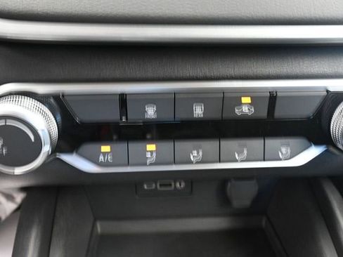 Used 2025 Nissan Altima 2.5 S FWD image 13