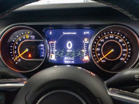 Certified 2020 Jeep Gladiator Sport w/ Quick Order Package 24S image 14