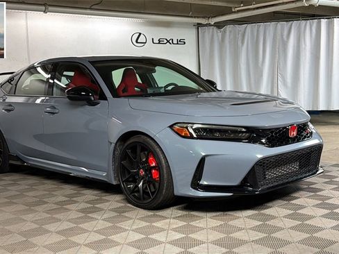 Used 2024 Honda Civic Type R image 1