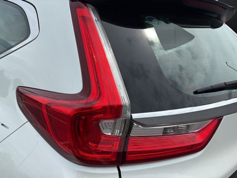 Used 2018 Honda CR-V LX image 28