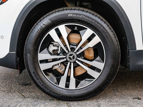 Certified 2025 Mercedes-Benz GLA 250 4MATIC image 9