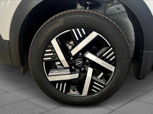 New 2026 Nissan Kicks SV image 9