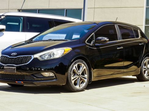 Used 2016 Kia Forte EX w/ EX Premium Technology Package FWD image 8