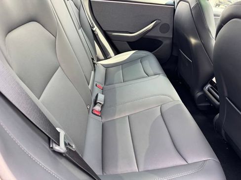 Used 2025 Tesla Model 3 Long Range RWD image 8