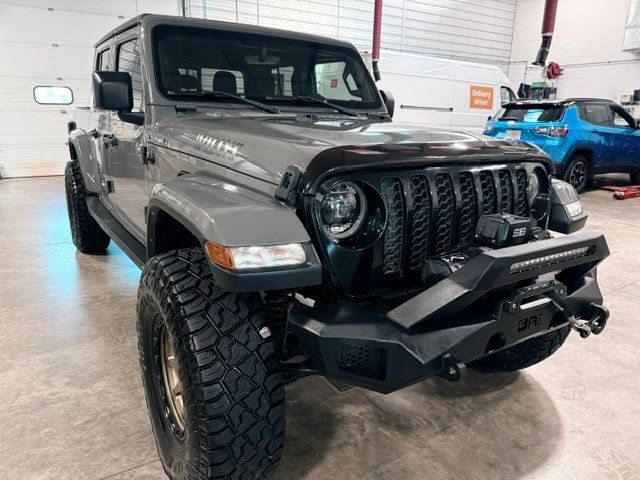 Used 2022 Jeep Gladiator Sport AWD/4WD image 1