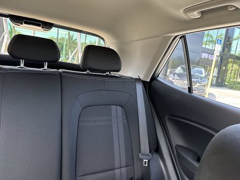 Used 2023 Hyundai Venue SEL w/ Cargo Package FWD image 19