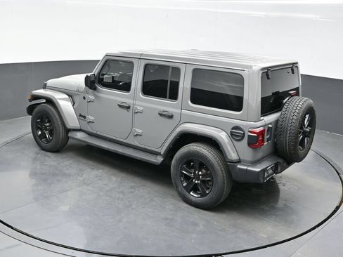 Used 2023 Jeep Wrangler Unlimited Sahara AWD/4WD image 41