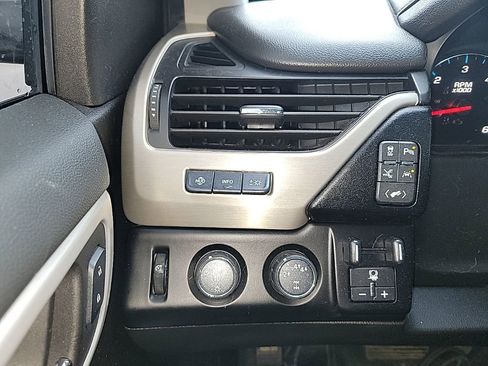 Used 2019 GMC Yukon Denali image 61