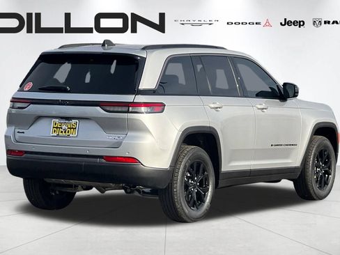New 2026 Jeep Grand Cherokee Altitude AWD/4WD image 3