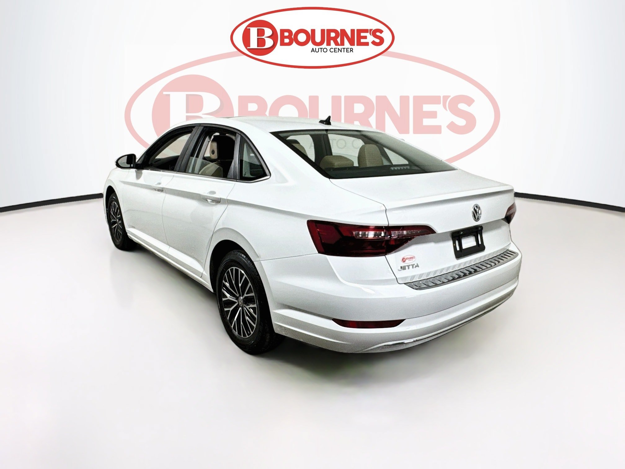 Used 2021 Volkswagen Jetta SE FWD image 9