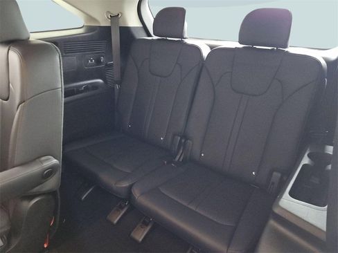 Used 2023 Kia Sorento EX image 35