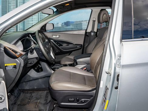 Used 2018 Hyundai Santa Fe Sport image 16