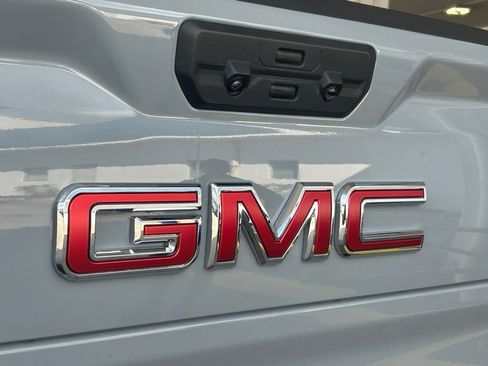 Used 2025 GMC Sierra 1500 AT4 w/ AT4 Premium Package image 28
