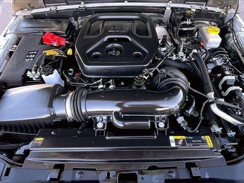 Used 2024 Jeep Wrangler Sport S image 9