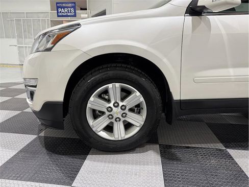 Used 2014 Chevrolet Traverse LT image 10