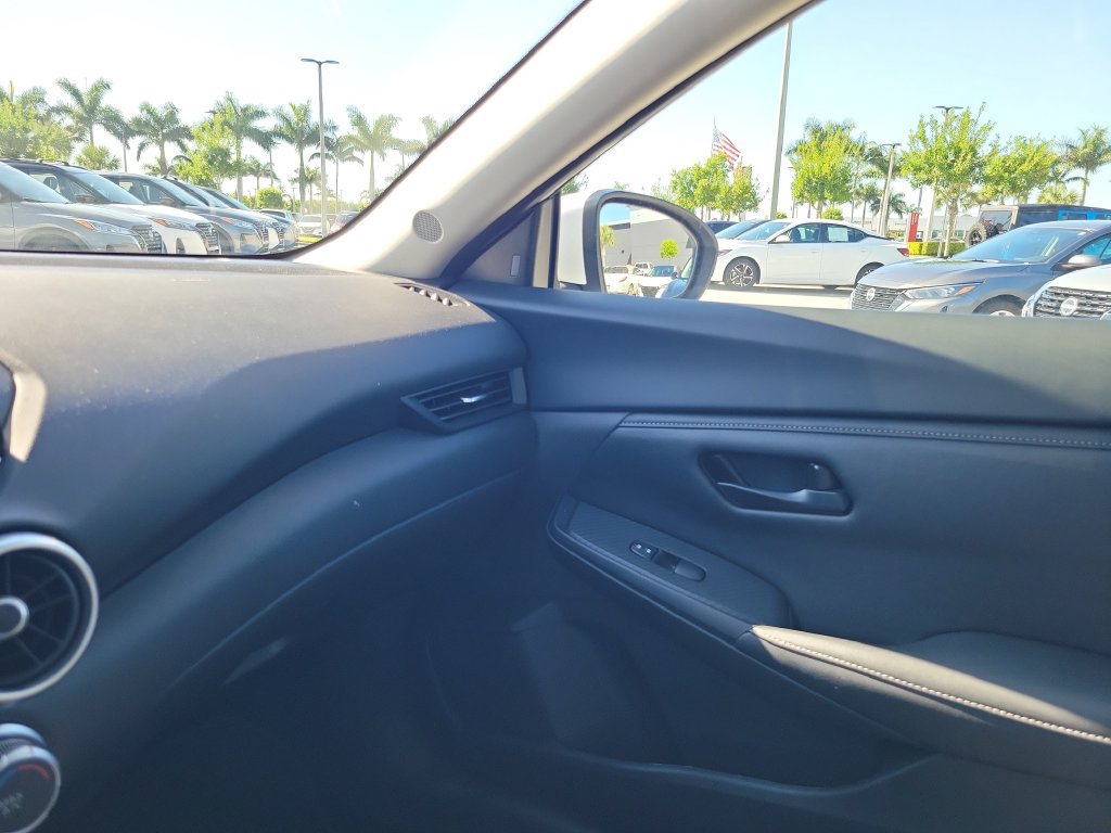 Certified 2025 Nissan Sentra S FWD image 27